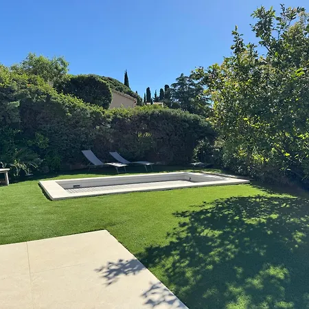 La Cigalière à 5 Minutes De La à Pied Villa *