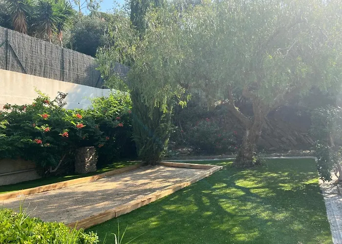 La Cigalière à 5 Minutes De La à Pied Villa