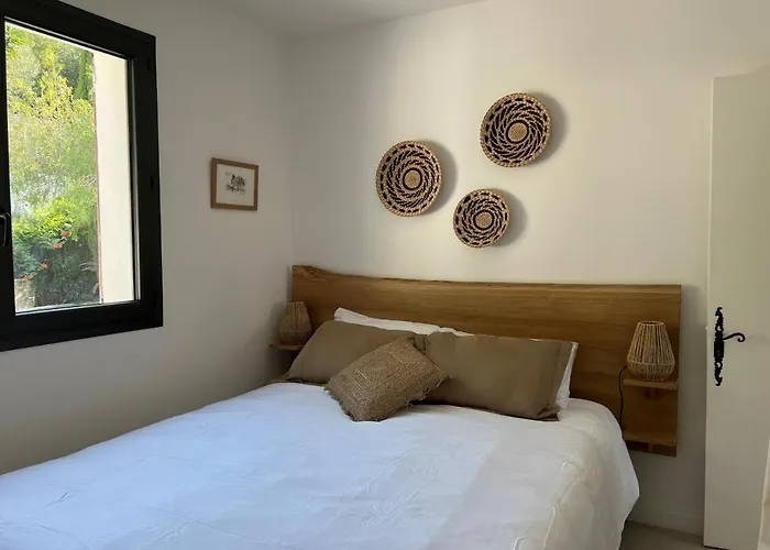La Cigalière à 5 Minutes De La à Pied Villa *